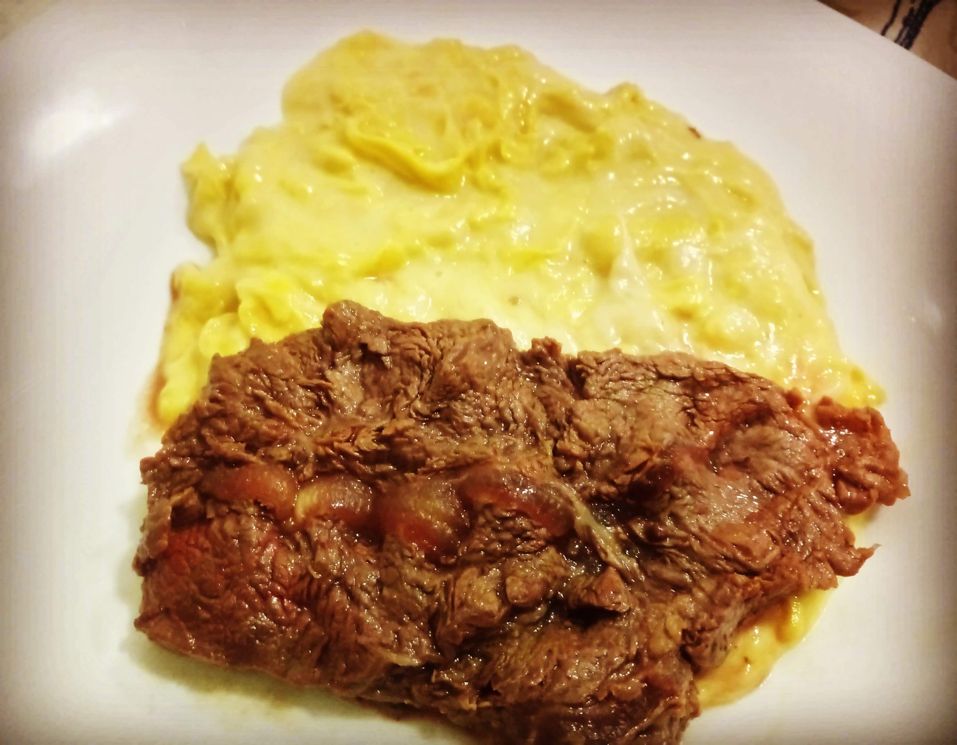 Paillard com Fettuccine Alfredo