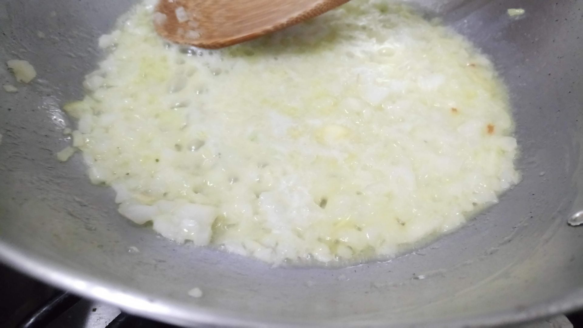Cebola refogada na manteiga